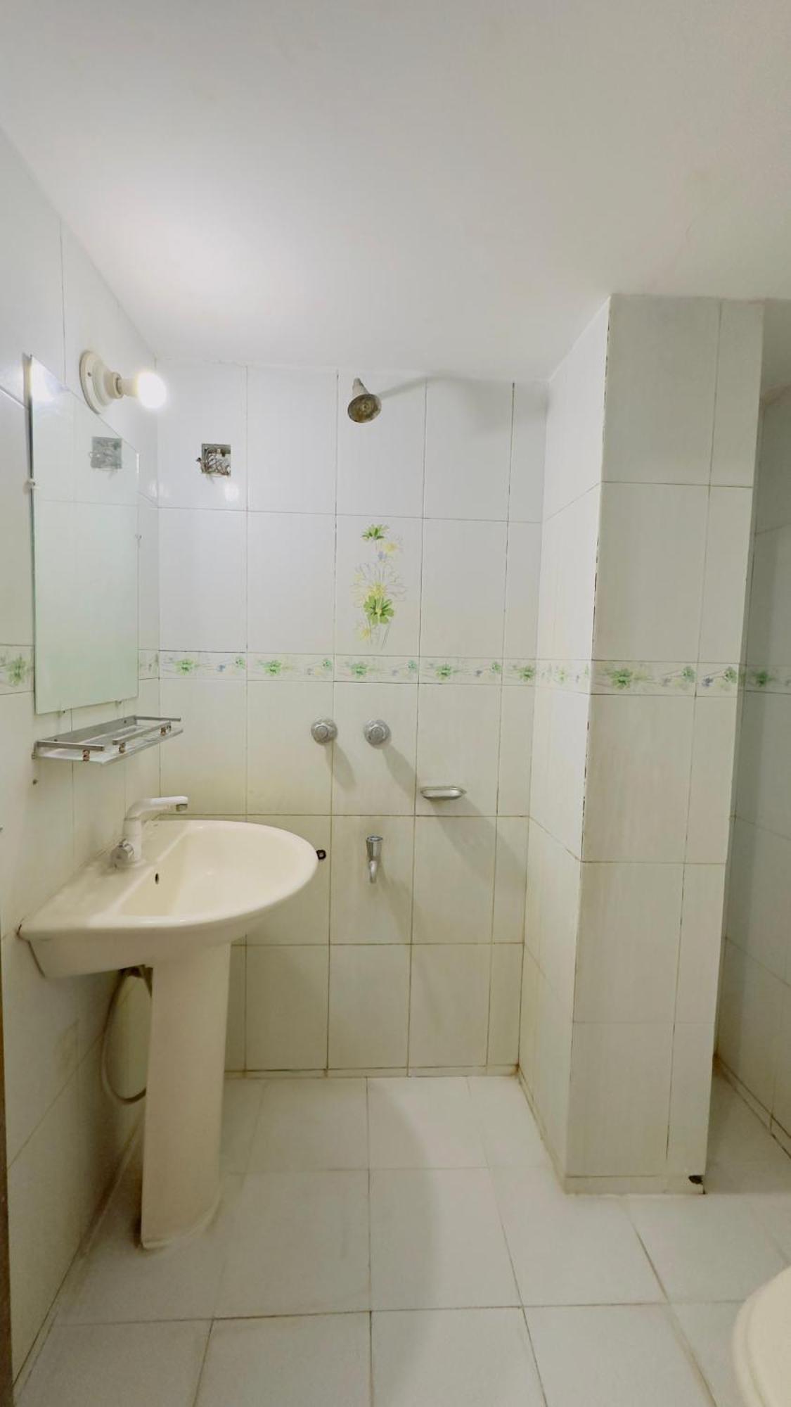 Mohammadia Restaurant & Guest House Near United Hospital داكا المظهر الخارجي الصورة
